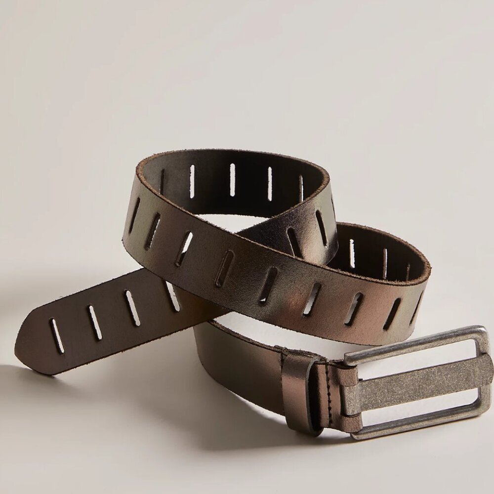 NWT Free People Metallic Jona Belt in Metallic Silver - Picture 2 of 6